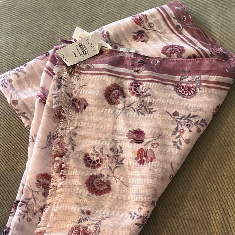 LOFT Floral Patterned Scarf in Pink and Purple NWT